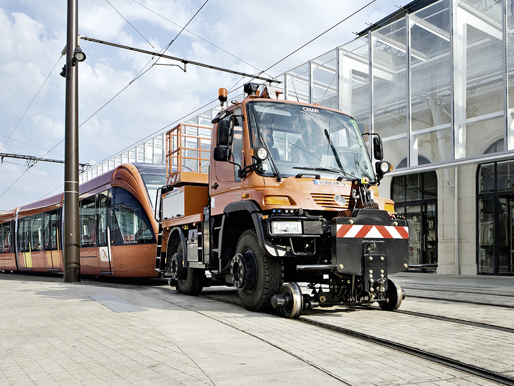 ZAGRO UK road-rail products are supplied in the UK by South Cave Tractors Ltd, The Home of Mercedes-Benz Unimog in the UK